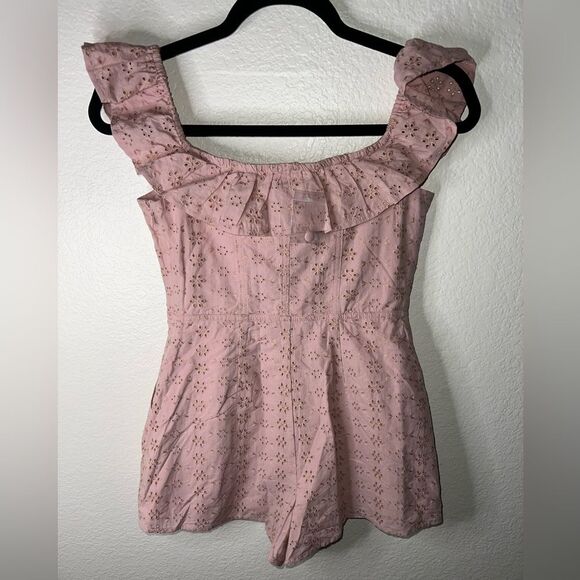 Kimchi Blue Jeena Eyelet Off The Shoulder Romper - Picture 11 of 14